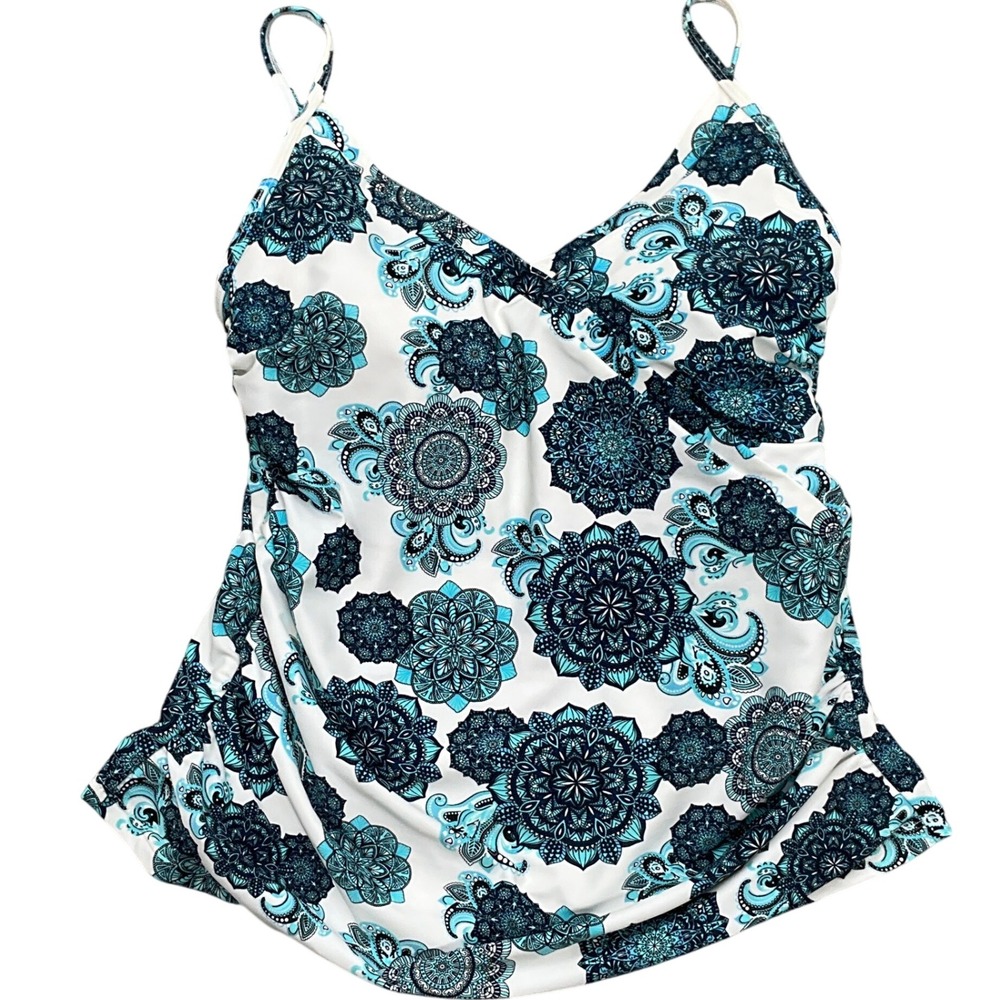 Tropical Escape Tankini Top Women 8 White Blue Medallion Shelf Bra Boho Beach